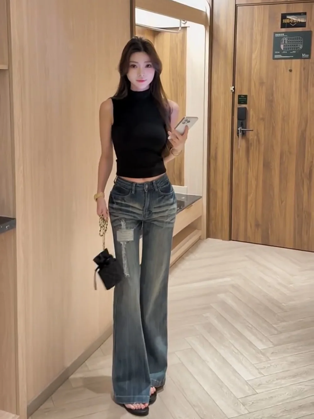 Retro American Cross Low Waist Skinny Jeans Women Summer Thin New Style Spicy Girl Bell Bottoms Cotton Natural Waist Zipper
Retro American Cross Low Waist Skinny Jeans Women Summer Thin New Style Spicy Girl Bell Bottoms Cotton Natural Waist Zipper