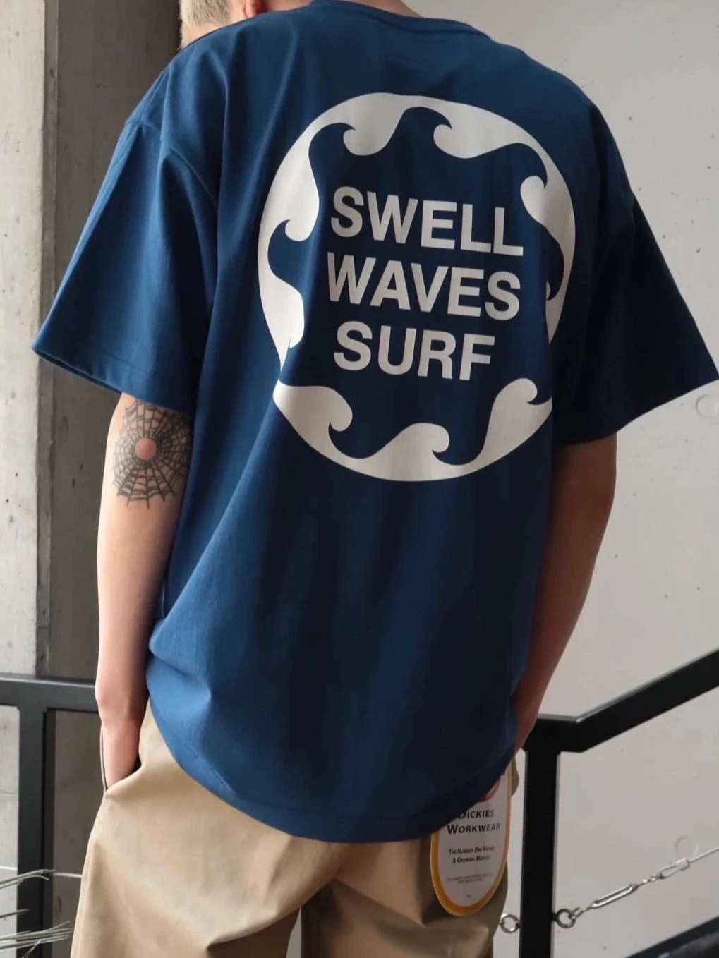 DESCENDANT Dcdt Japanese Wave Swirl Pattern Printed Short Sleeve Men's and Women's Loose T-Shirt 25SS
DESCENDANT Dcdt Japanese Wave Swirl Pattern Printed Short Sleeve Men's and Women's Loose T-Shirt 25SS