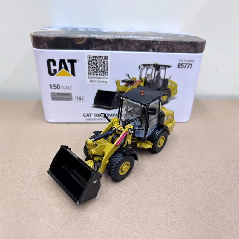 Diecast Alloy DM 1:50 Scale CAT 906 Caterpillar Wheel Loader Model Simulation Toy Engineering Vehicle Static Model 85771
Diecast Alloy DM 1:50 Scale CAT 906 Caterpillar Wheel Loader Model Simulation Toy Engineering Vehicle Static Model 85771