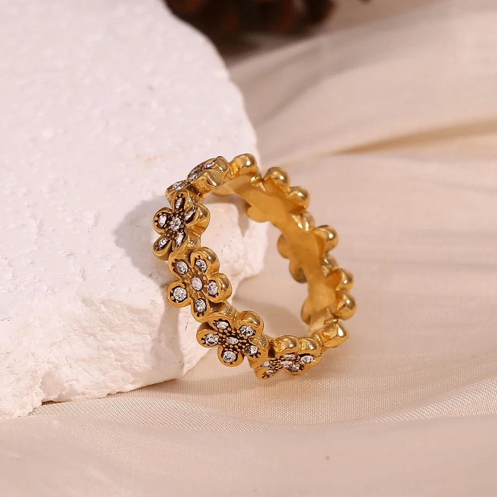 E.B.belle Elegant Sparkling Flower Stainless steel ring woman Daily Waterproof gold plated jewelry Finger Decoration Gift
E.B.belle Elegant Sparkling Flower Stainless steel ring woman Daily Waterproof gold plated jewelry Finger Decoration Gift