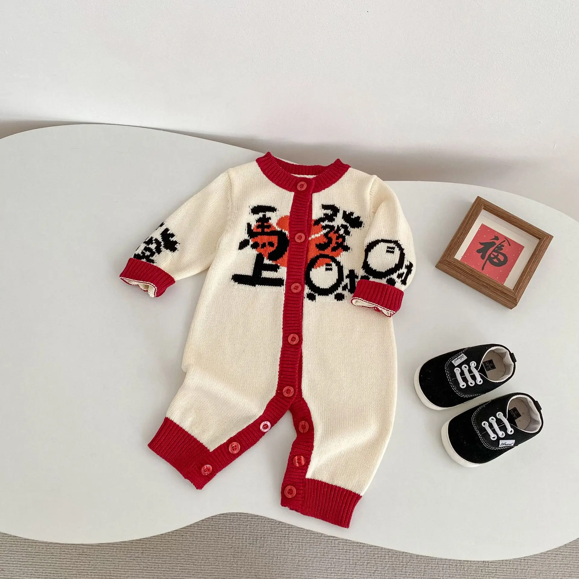 Knitted sweater for 0-2 year old baby boys and girls, trendy jumpsuit for outdoor wear, baby clothing, crawling clothes
Knitted sweater for 0-2 year old baby boys and girls, trendy jumpsuit for outdoor wear, baby clothing, crawling clothes