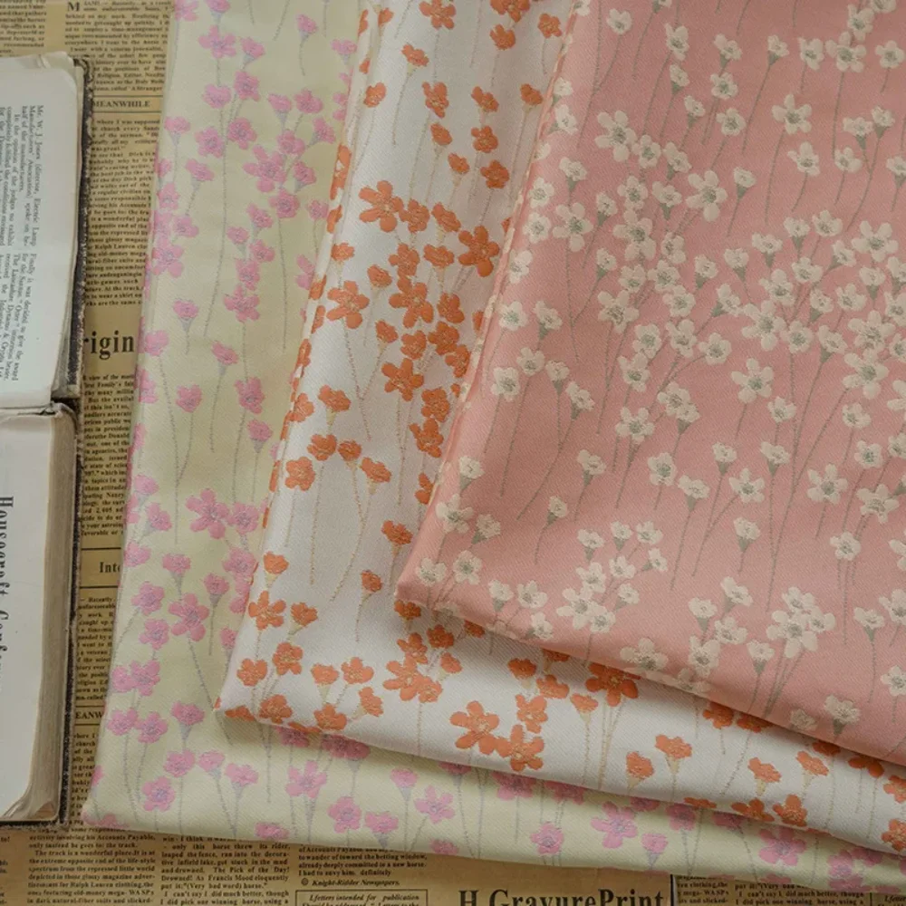 Маленькая жаккардовая ткань с цветочным принтом, женское весенне-осеннее платье, мягкое платье, рубашка, подушка, модная ткань для шитья своими руками по метрам
Маленькая жаккардовая ткань с цветочным принтом, женское весенне-осеннее платье, мягкое платье, рубашка, подушка, модная ткань для шитья своими руками по метрам