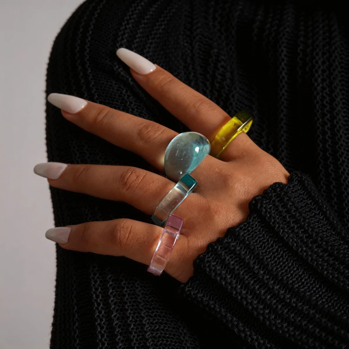 Resin Geometric Irregular Rings Set Luxury Minimalist Fashion Jewelry Index Finger Ring Lightweight Hand Accessory Kit
Resin Geometric Irregular Rings Set Luxury Minimalist Fashion Jewelry Index Finger Ring Lightweight Hand Accessory Kit
