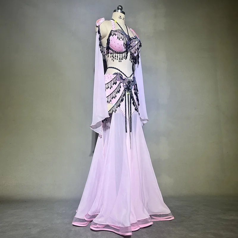 Belly Dancer Tassel Chiffon Performance Set for Adults Customized Oriental Dance Professional Competition Costumes with Sleeves
Belly Dancer Tassel Chiffon Performance Set for Adults Customized Oriental Dance Professional Competition Costumes with Sleeves