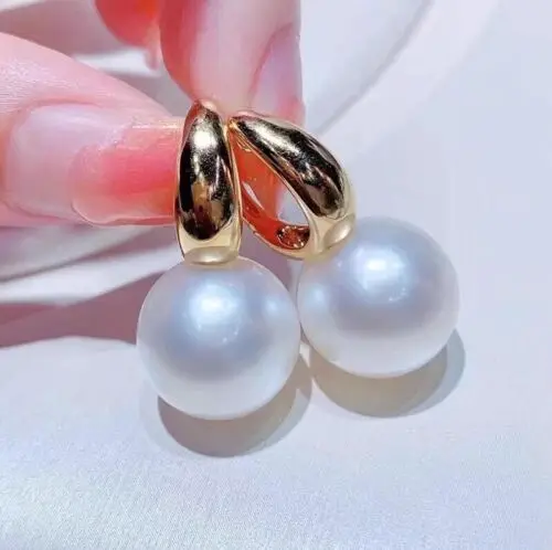 Gorgeous AAAAA 10-11mm natural south sea genuine Round white pearl earring 925S
Gorgeous AAAAA 10-11mm natural south sea genuine Round white pearl earring 925S