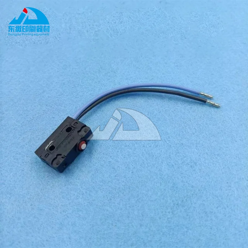 Printing Machinery 1 Piece T640-T80C4-GP Switch for Roland Offset Printing Replacement Spare Switch High Quality T640-T80C4-GP
Printing Machinery 1 Piece T640-T80C4-GP Switch for Roland Offset Printing Replacement Spare Switch High Quality T640-T80C4-GP