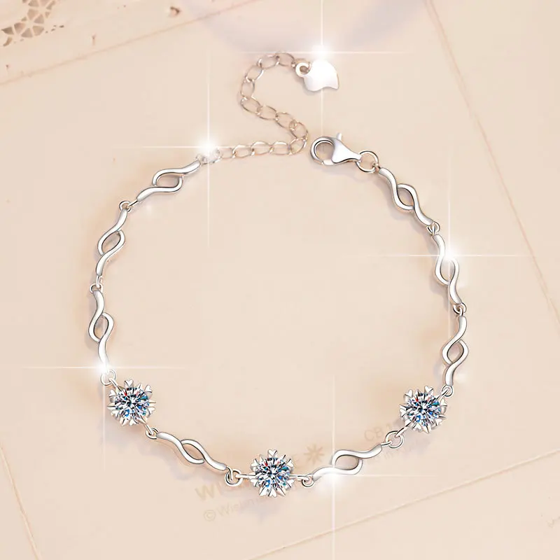 Anniversary Gift Snowflake Bracelet 1.5CT Women's Moissanite PT950 Platinum Six-prong Design Jewelry
Anniversary Gift Snowflake Bracelet 1.5CT Women's Moissanite PT950 Platinum Six-prong Design Jewelry