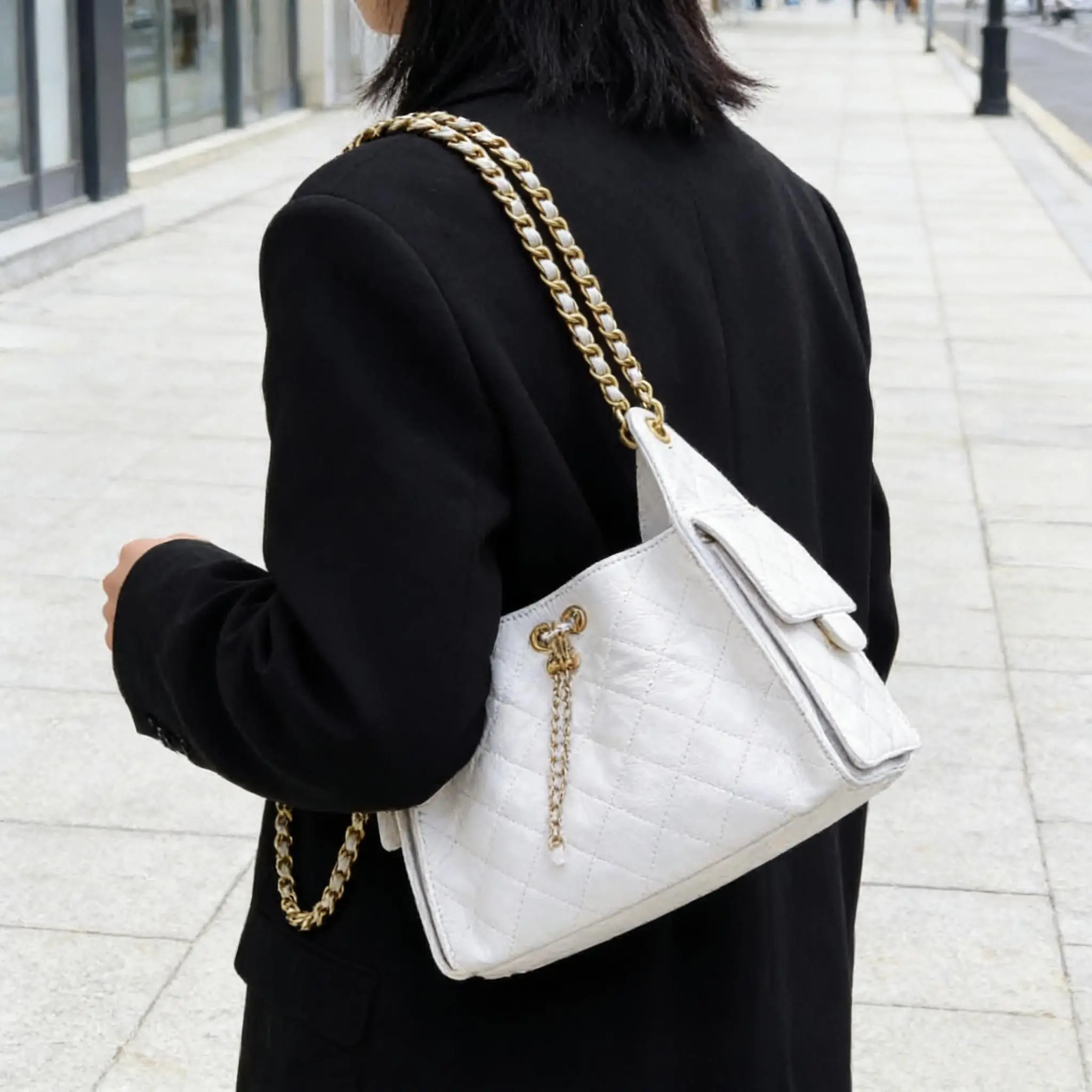 Vintage Brown Leather Boston Bag Women's Lightweight Small Crossbody Bag Luxury Designer Handbag
Vintage Brown Leather Boston Bag Women's Lightweight Small Crossbody Bag Luxury Designer Handbag