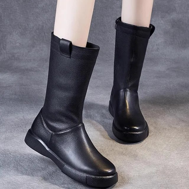 Handmade Boots Leather Upper Layer Cowhide Thickened Rubber Sole round Toe Mid-Calf Women's Boots Motorcycle Flat Boots
Handmade Boots Leather Upper Layer Cowhide Thickened Rubber Sole round Toe Mid-Calf Women's Boots Motorcycle Flat Boots