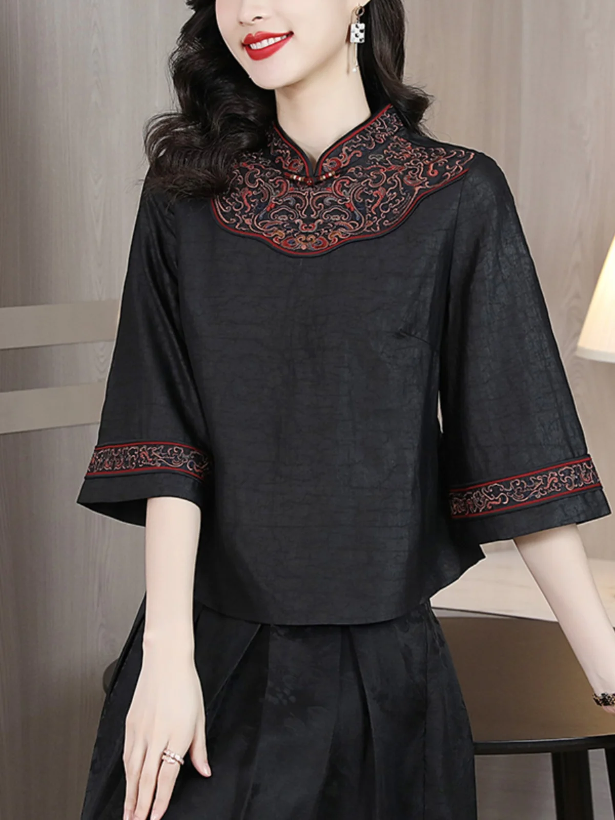 New Chinese Sle Summer irt Women's Thin Silk Brand Small irt Mom's Sle Fraant Cloud Silk Loose Fit Regular Length
New Chinese Sle Summer irt Women's Thin Silk Brand Small irt Mom's Sle Fraant Cloud Silk Loose Fit Regular Length