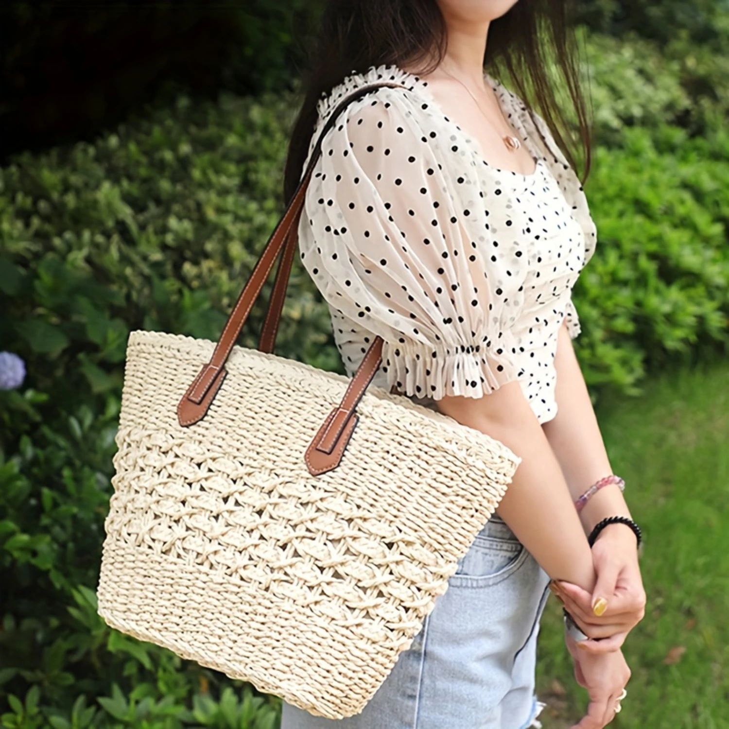 Hollow Out Versatile Shoulder Bag, Summer Travel Tote Bag, French Commuter Large Capacity Straw Woven Bag, Beach Vacation Handma
Hollow Out Versatile Shoulder Bag, Summer Travel Tote Bag, French Commuter Large Capacity Straw Woven Bag, Beach Vacation Handma