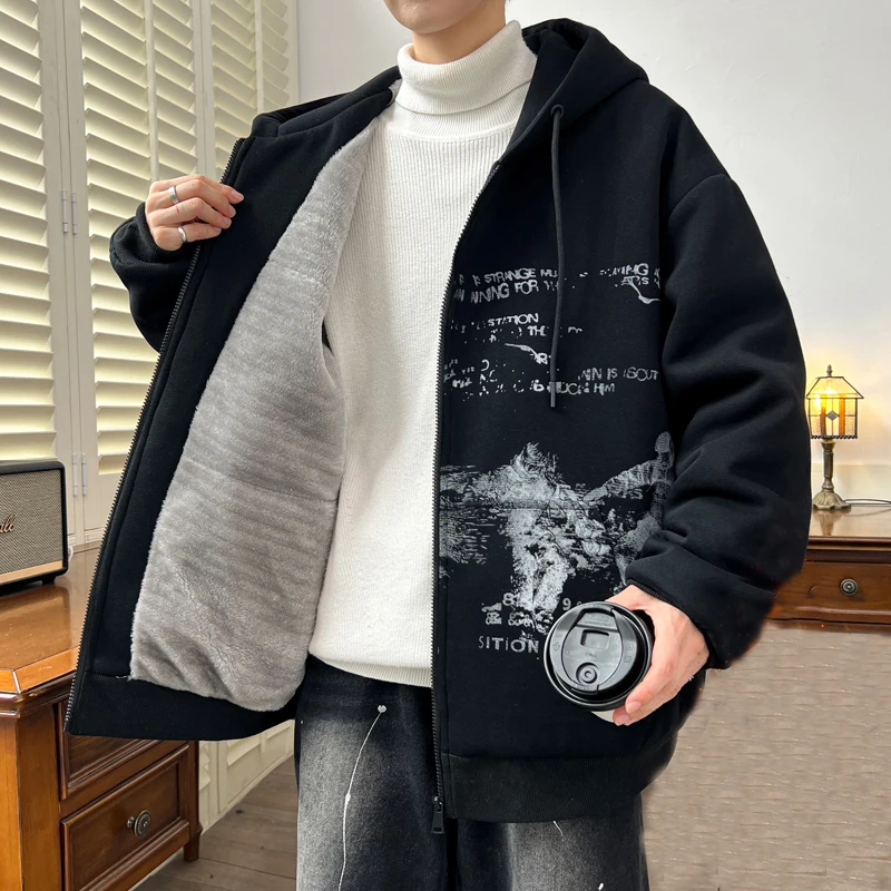 Модные мужские теплые куртки с капюшоном на флисовой подкладке, осень-зима 2025, молодежная верхняя одежда, ветрозащитные плюшевые пальто, утепленные топы с капюшоном с подкладкой
Модные мужские теплые куртки с капюшоном на флисовой подкладке, осень-зима 2025, молодежная верхняя одежда, ветрозащитные плюшевые пальто, утепленные топы с капюшоном с подкладкой