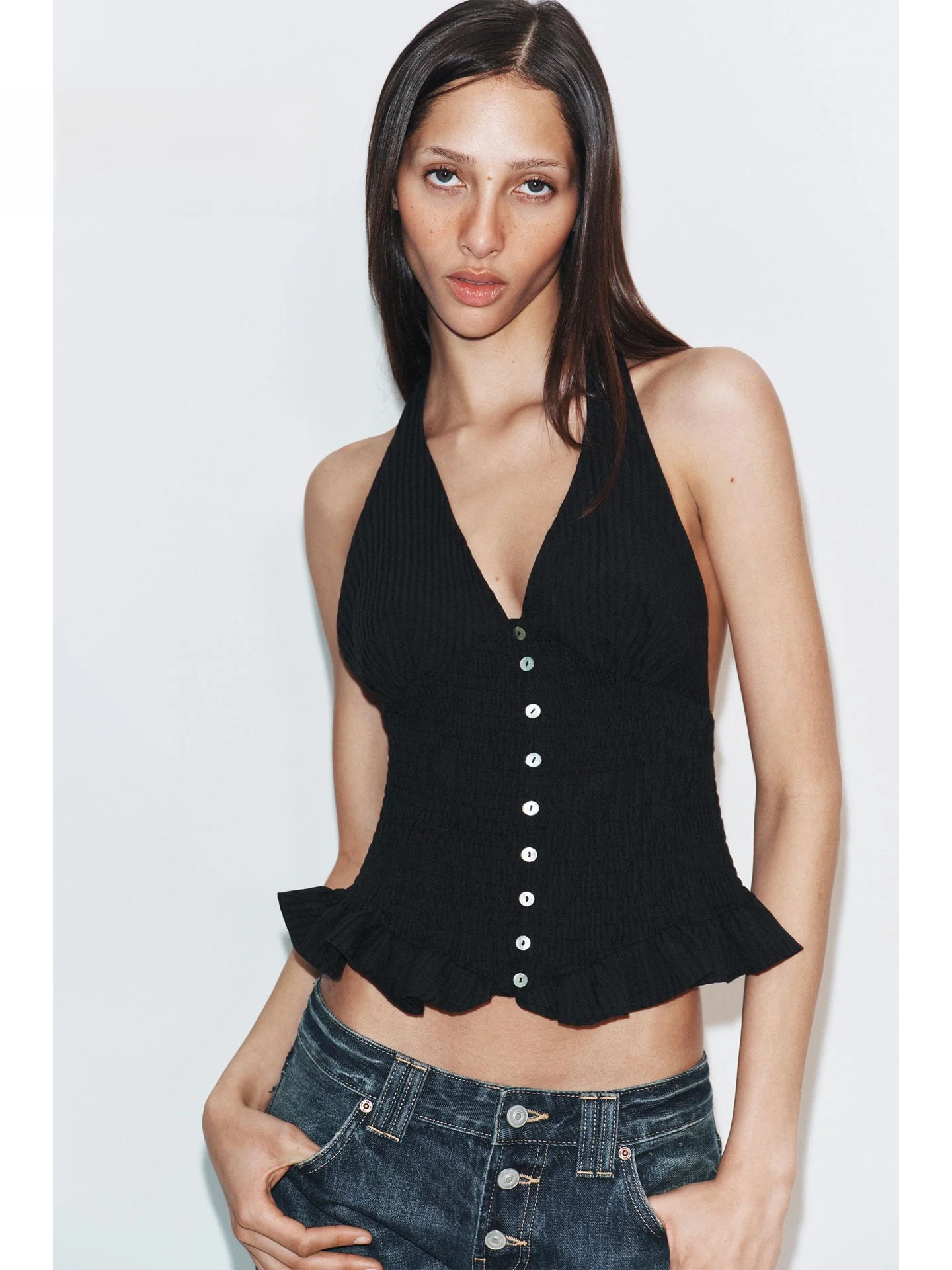 Summer 2026 Sexy Spicy Girl Style Vertical Stripe Hanging Neck Waist in Slimming Women's Top Short Length V-Neck Single Button
Summer 2026 Sexy Spicy Girl Style Vertical Stripe Hanging Neck Waist in Slimming Women's Top Short Length V-Neck Single Button