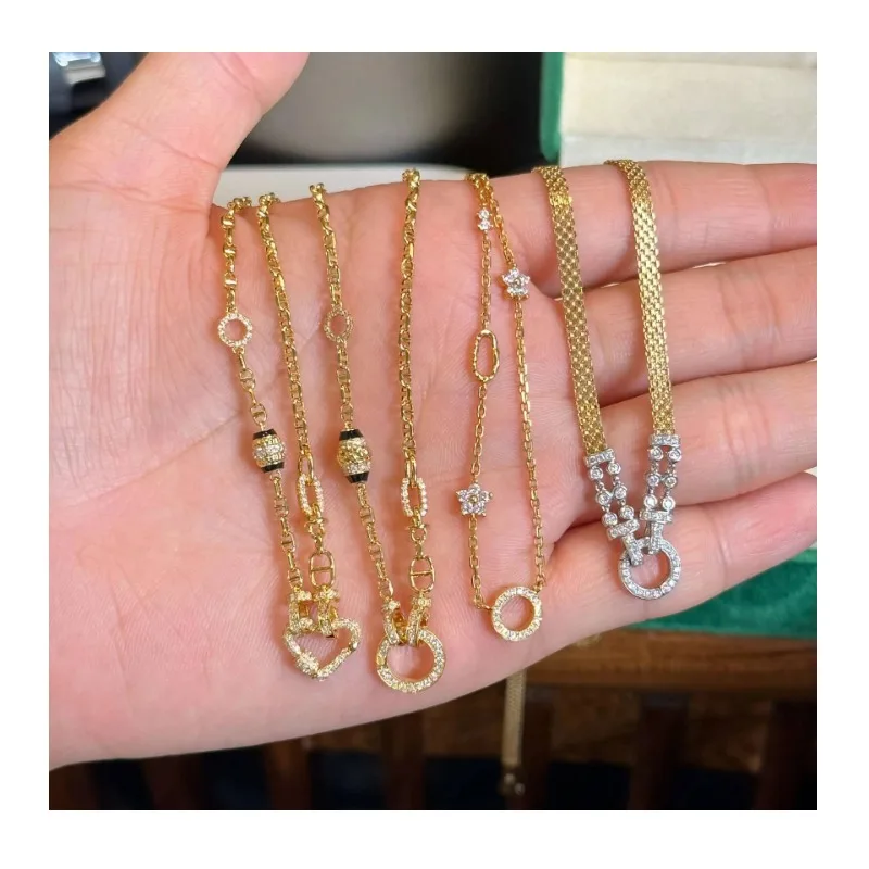 Gold Inlaid Diamond Point Diamond Paint Universal Chain Necklace Exquisite Versatile Fashion Design Pendant Collarbone Chain
Gold Inlaid Diamond Point Diamond Paint Universal Chain Necklace Exquisite Versatile Fashion Design Pendant Collarbone Chain