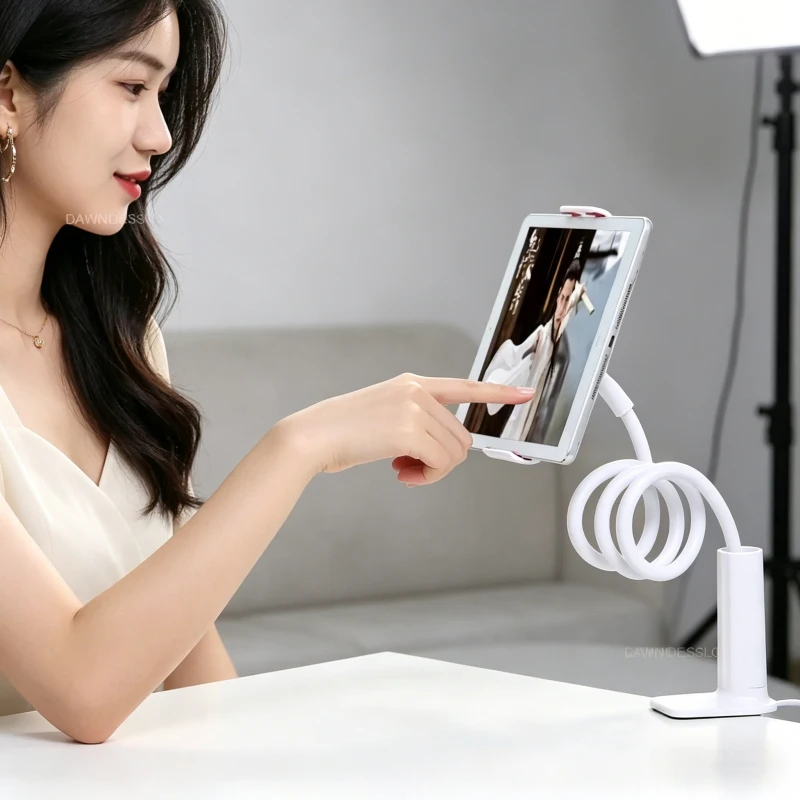 360° Rotatable Flexible Long Arm Phone Holder 128cm Car Headrest Bed Clamp Mount for 3.5-6.7 Inch Mobile Phones
360° Rotatable Flexible Long Arm Phone Holder 128cm Car Headrest Bed Clamp Mount for 3.5-6.7 Inch Mobile Phones