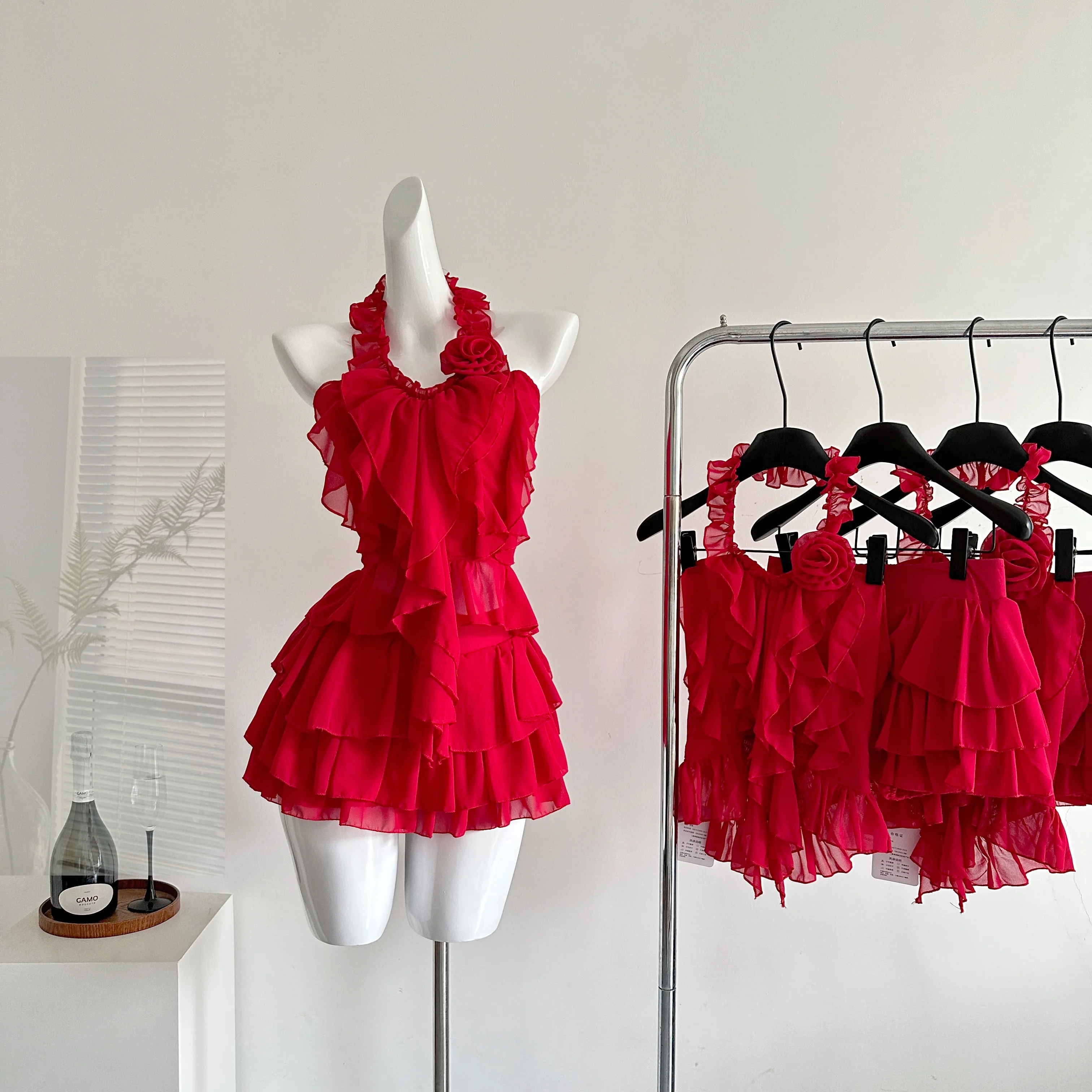 2025 Women's Clothing Solid Evening Dresses Two-piece Set Red Party Mini Dresses Sexy Sleeveless Ruffles Flowers Slimming Top
2025 Women's Clothing Solid Evening Dresses Two-piece Set Red Party Mini Dresses Sexy Sleeveless Ruffles Flowers Slimming Top