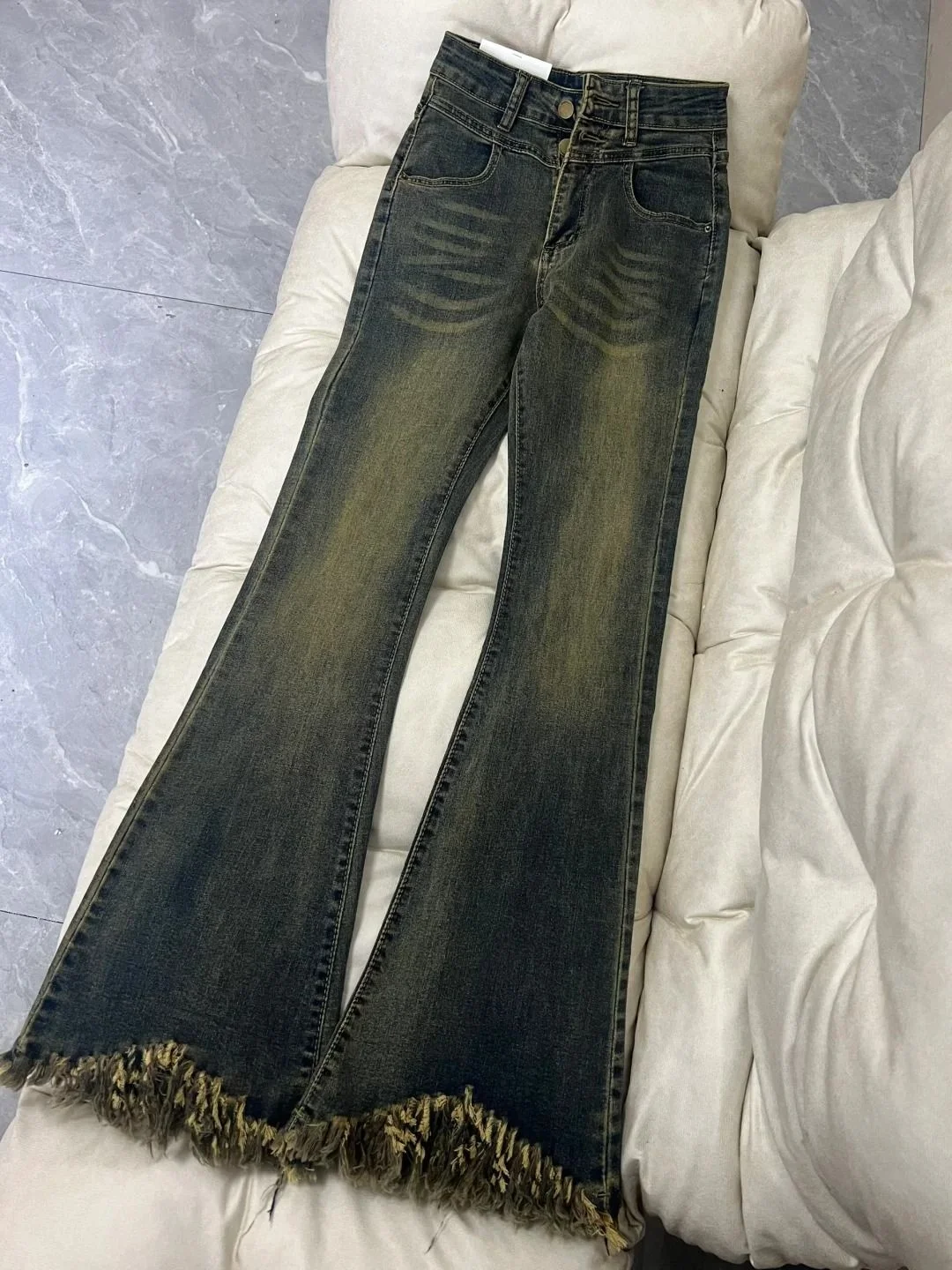 Retro American Tassel Flared Jeans Women's Fleece Lined Elastic Slimming Pants High Waist Long Leg Jeans for plus Size
Retro American Tassel Flared Jeans Women's Fleece Lined Elastic Slimming Pants High Waist Long Leg Jeans for plus Size