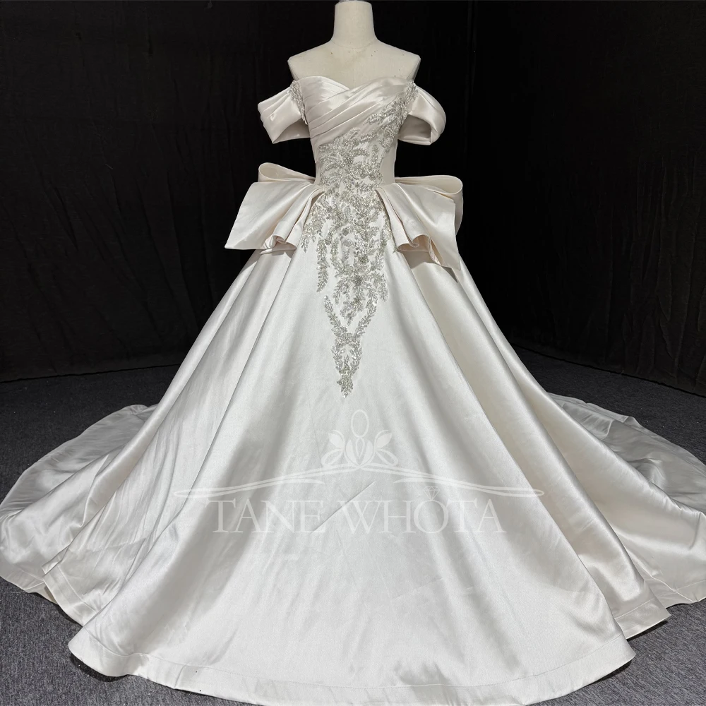 Sweetheart Off Shoulder Wedding Dress Beaded Ruched Sequined Lace Up Back Bow Customizable Criss Cross Robe De Mariage
Sweetheart Off Shoulder Wedding Dress Beaded Ruched Sequined Lace Up Back Bow Customizable Criss Cross Robe De Mariage