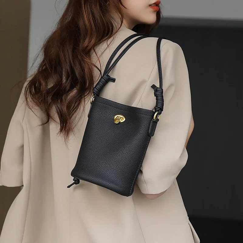 Fashion Women's Small Crossbody Shoulder Bags Cowhide Leather Female Cell Phone Pocket Bag Ladies Purse Card Clutches Wallet
Fashion Women's Small Crossbody Shoulder Bags Cowhide Leather Female Cell Phone Pocket Bag Ladies Purse Card Clutches Wallet