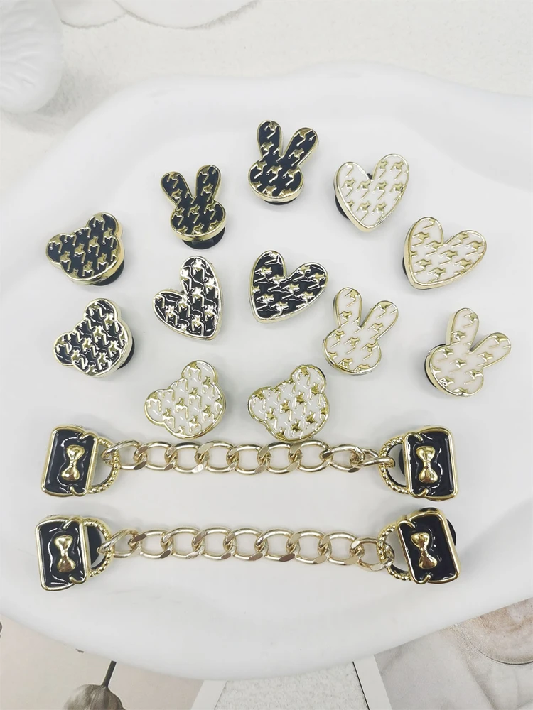 14 шт., подвески для обуви, украшения из АБС-пластика, аксессуары, новые сабо «сделай сам», цепочки, украшения, пряжки, сандалии, шлепанцы для женщин, день рождения
14 шт., подвески для обуви, украшения из АБС-пластика, аксессуары, новые сабо «сделай сам», цепочки, украшения, пряжки, сандалии, шлепанцы для женщин, день рождения