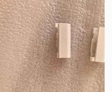 Пара новых крышек шарнира ЖК-дисплея для ноутбука MECHREVO 14X
Пара новых крышек шарнира ЖК-дисплея для ноутбука MECHREVO 14X