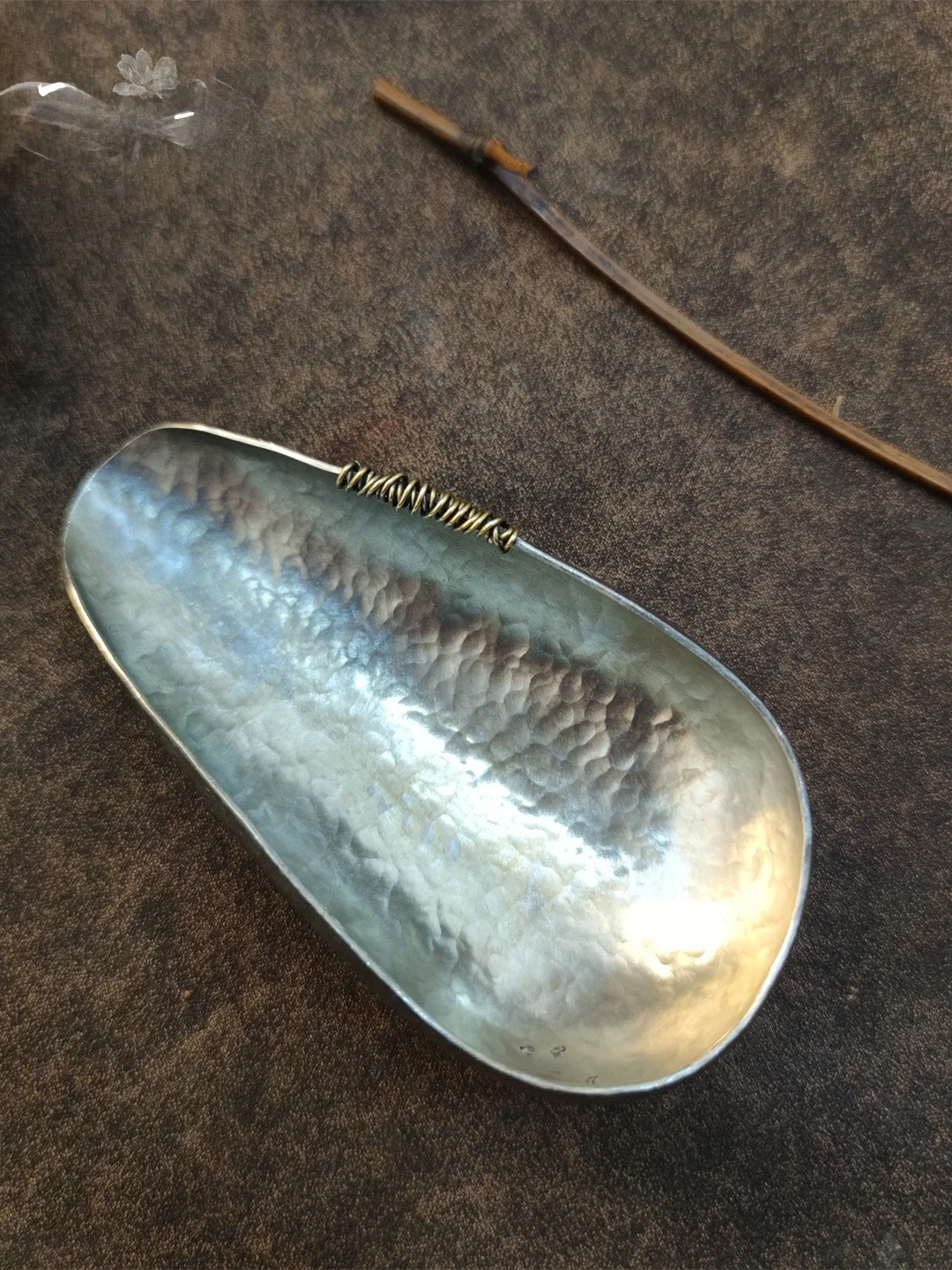 Pure Tin Copper Wire Tea Spoon Tea Needle Tea Scoop Tea Ceremony Accories Gongfu Tea Brewing Handmade Hammer Pattern
Pure Tin Copper Wire Tea Spoon Tea Needle Tea Scoop Tea Ceremony Accories Gongfu Tea Brewing Handmade Hammer Pattern