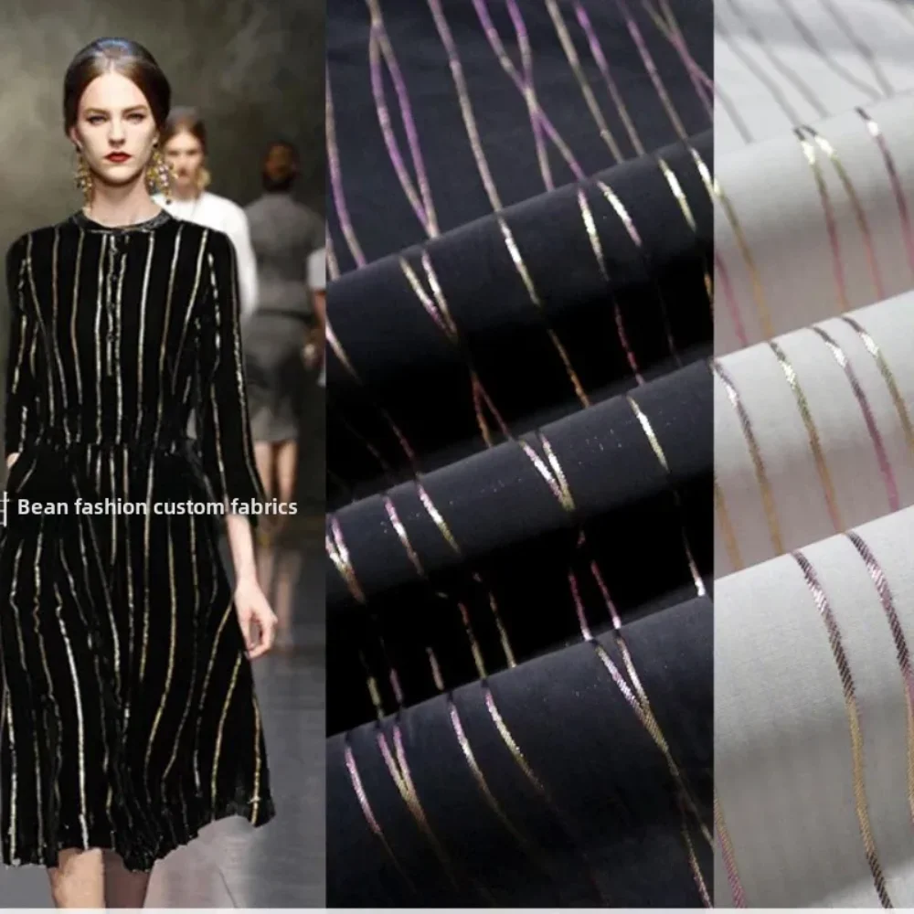 Золотая линия парча жаккардовая ткань в полоску костюм пальто платье ветровка Европейский бренд модный дизайн шить оптовая продажа материал ткань
Золотая линия парча жаккардовая ткань в полоску костюм пальто платье ветровка Европейский бренд модный дизайн шить оптовая продажа материал ткань