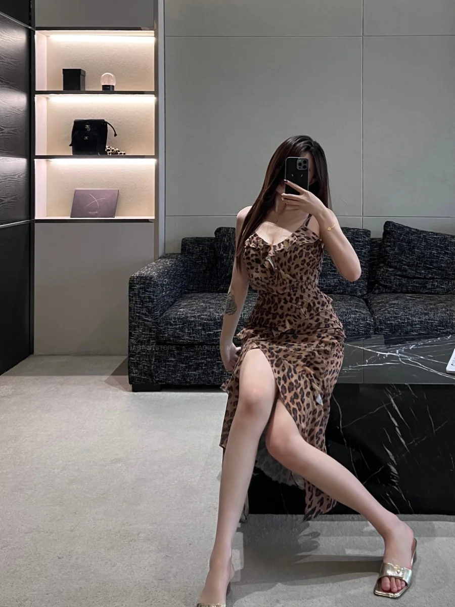 NTSTORE Zhi Figure Летне-осенняя юбка А-силуэта с леопардовым принтом, подчеркивающая талию, для подружек невесты, с асимметричным подолом
NTSTORE Zhi Figure Летне-осенняя юбка А-силуэта с леопардовым принтом, подчеркивающая талию, для подружек невесты, с асимметричным подолом