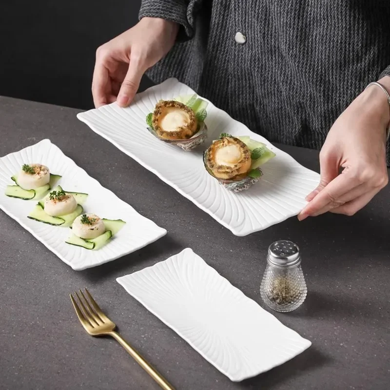 Pure white ceramic simple high-end long sushi plate rectangular dim sum plate western food
Pure white ceramic simple high-end long sushi plate rectangular dim sum plate western food