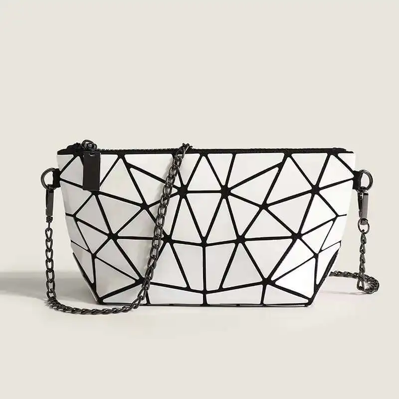Geometry Shoulder Bag Folding Diamond Grid Chain Crossbody Handbags For Women Large Capacity High-Quality Messenger Luxury Y2k
Geometry Shoulder Bag Folding Diamond Grid Chain Crossbody Handbags For Women Large Capacity High-Quality Messenger Luxury Y2k