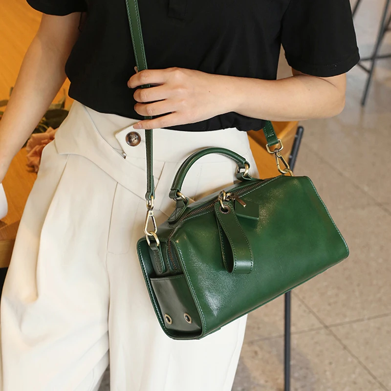 Женская однотонная сумка через плечо из коровьей кожи, женская роскошная дизайнерская сумка через плечо, женская сумка-мессенджер из воловьей кожи, женская сумка-тоут
Женская однотонная сумка через плечо из коровьей кожи, женская роскошная дизайнерская сумка через плечо, женская сумка-мессенджер из воловьей кожи, женская сумка-тоут