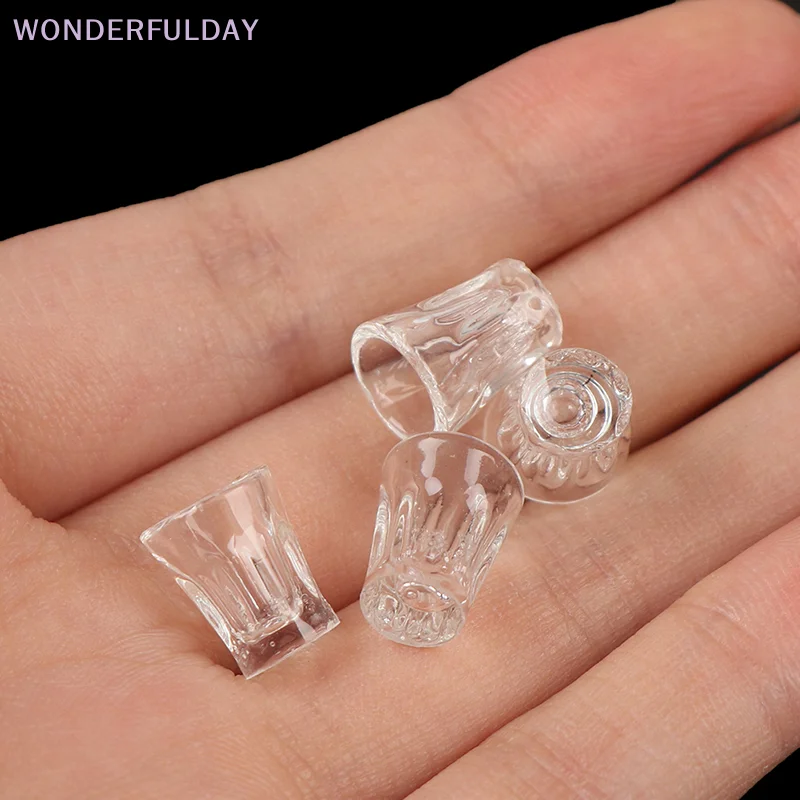 New 4pcs/set Dollhouse Miniature Accessories Mini Resin Transparent Cup Simulation Model
New 4pcs/set Dollhouse Miniature Accessories Mini Resin Transparent Cup Simulation Model
