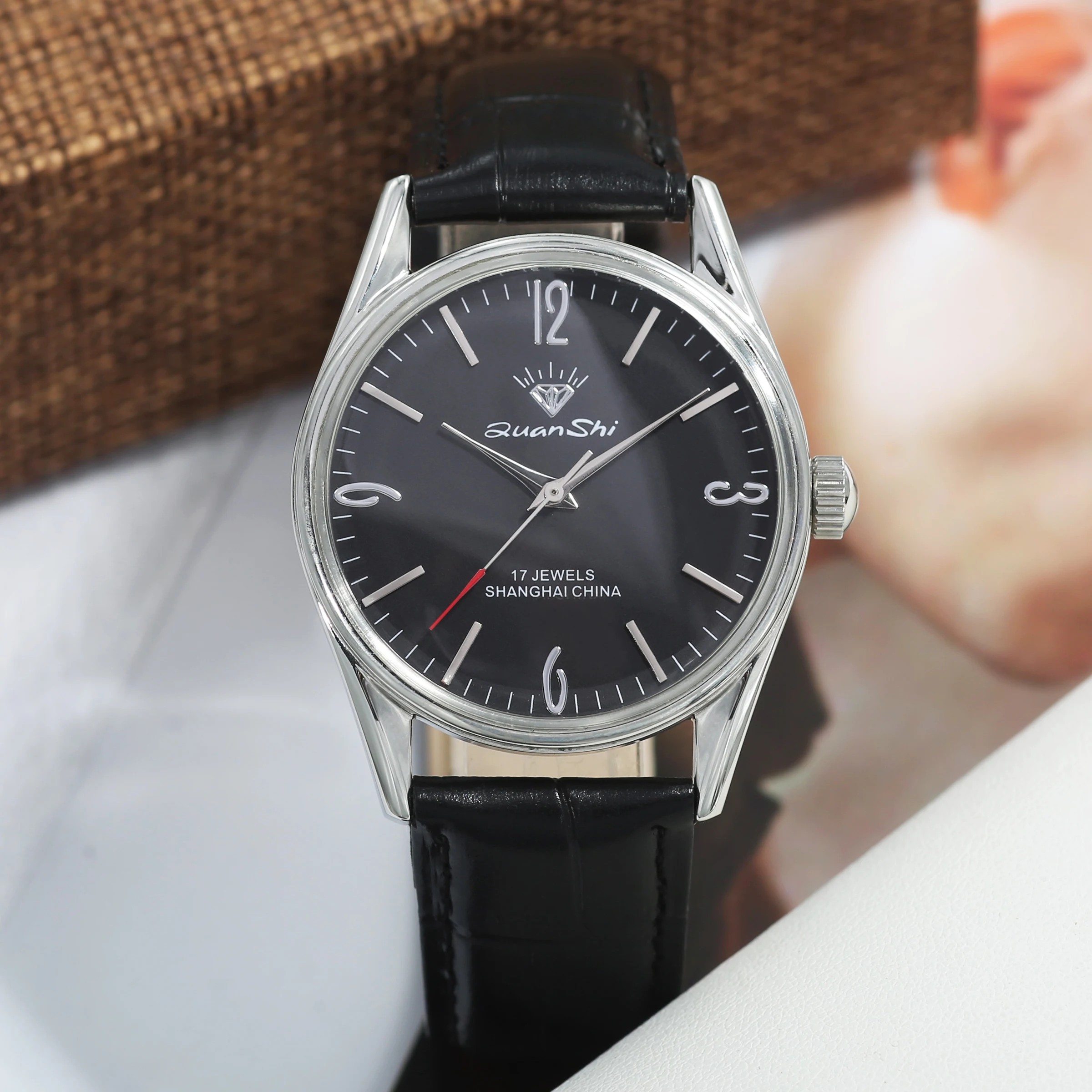Men's Mechanical Watch Shanghai 7120 36mm Manual Wind 3D Acrylic Glass Retro Fashion Versatile Daily Casual Wear Holiday Gift
Men's Mechanical Watch Shanghai 7120 36mm Manual Wind 3D Acrylic Glass Retro Fashion Versatile Daily Casual Wear Holiday Gift