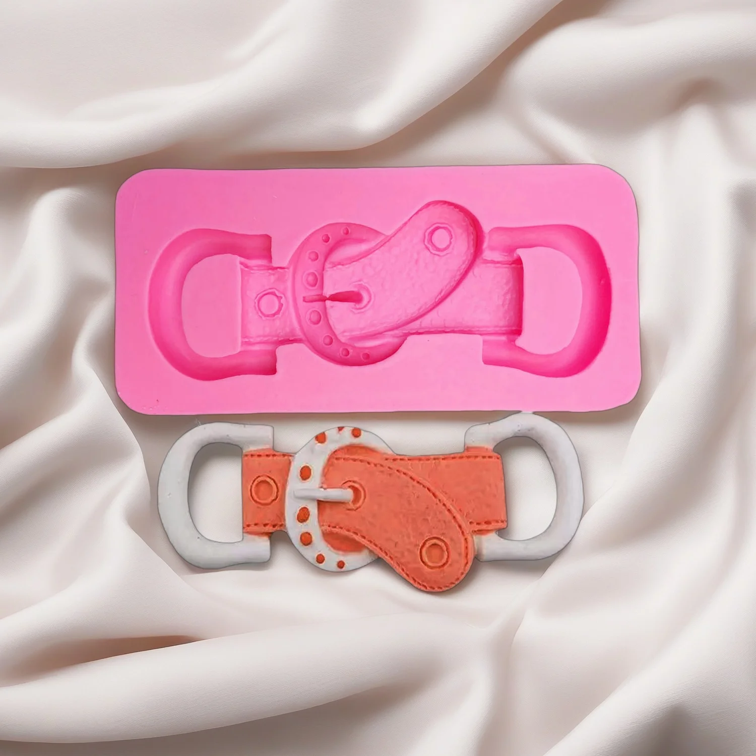 Buckle High Heel Silicone Mold for Chocolate Candy Sugar Craft Polymer Clay DIY Cake Decorating Supplies
Buckle High Heel Silicone Mold for Chocolate Candy Sugar Craft Polymer Clay DIY Cake Decorating Supplies