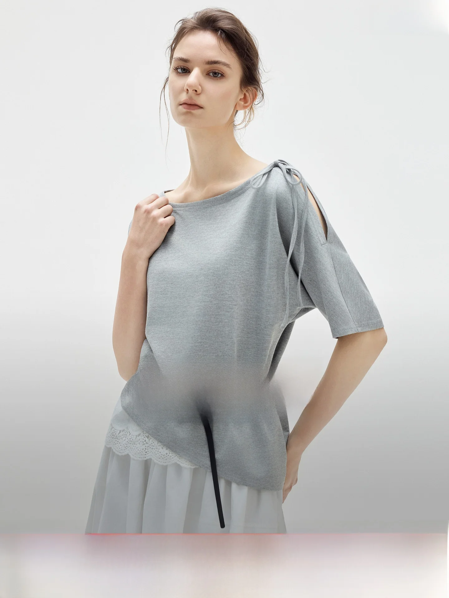 Elle Lace Splice Tie Dotted Short Sleeve Women's Top Summer New Style Commute Simple Universal Loose Fit Pure Color T-Shirt
Elle Lace Splice Tie Dotted Short Sleeve Women's Top Summer New Style Commute Simple Universal Loose Fit Pure Color T-Shirt