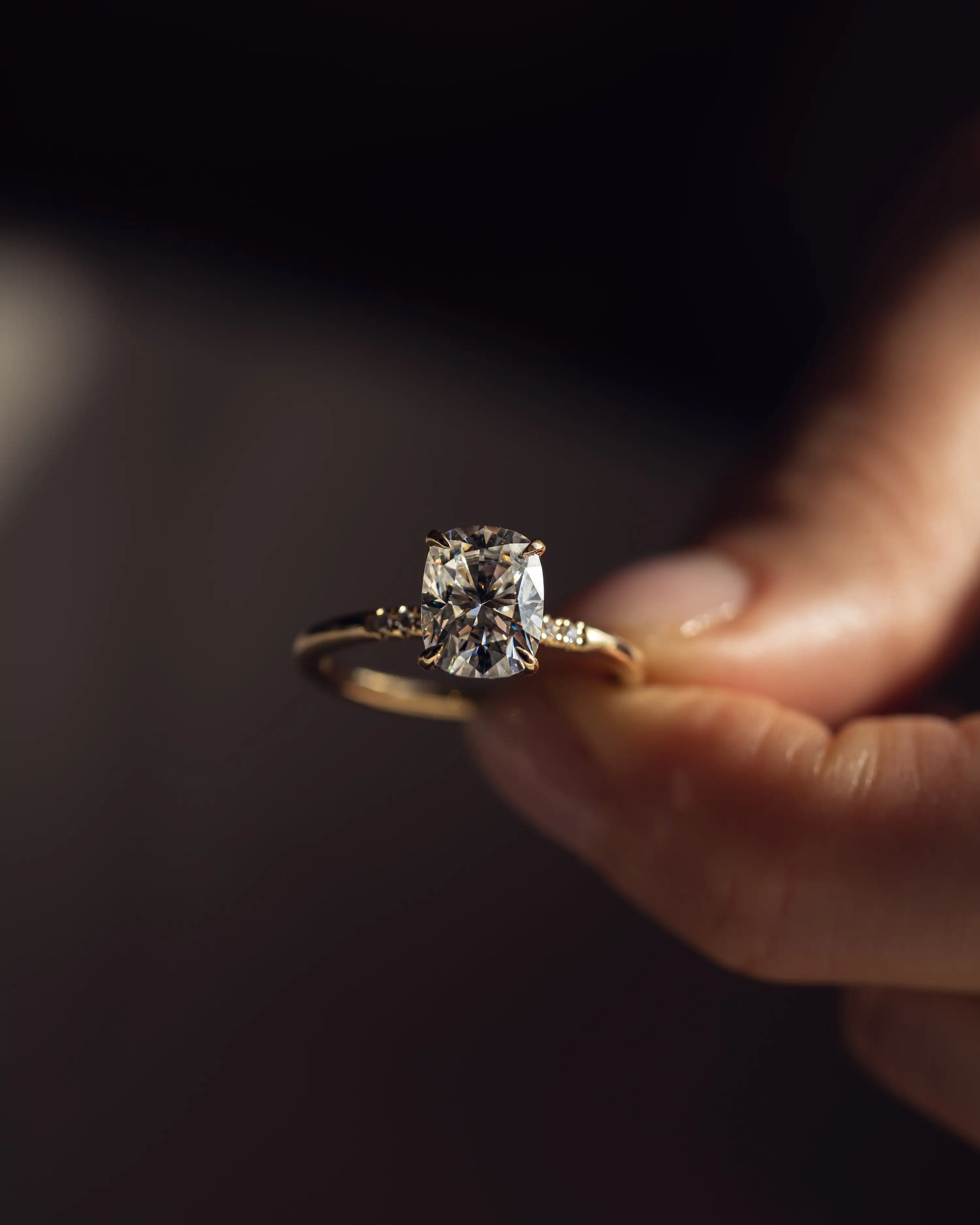 2CT F Color VS1 Cushion Cut 14K Yellow Gold Lab Grown Diamond Engagement Wedding Ring CVD HPHT Lab diamond With IGI Certificate
2CT F Color VS1 Cushion Cut 14K Yellow Gold Lab Grown Diamond Engagement Wedding Ring CVD HPHT Lab diamond With IGI Certificate
