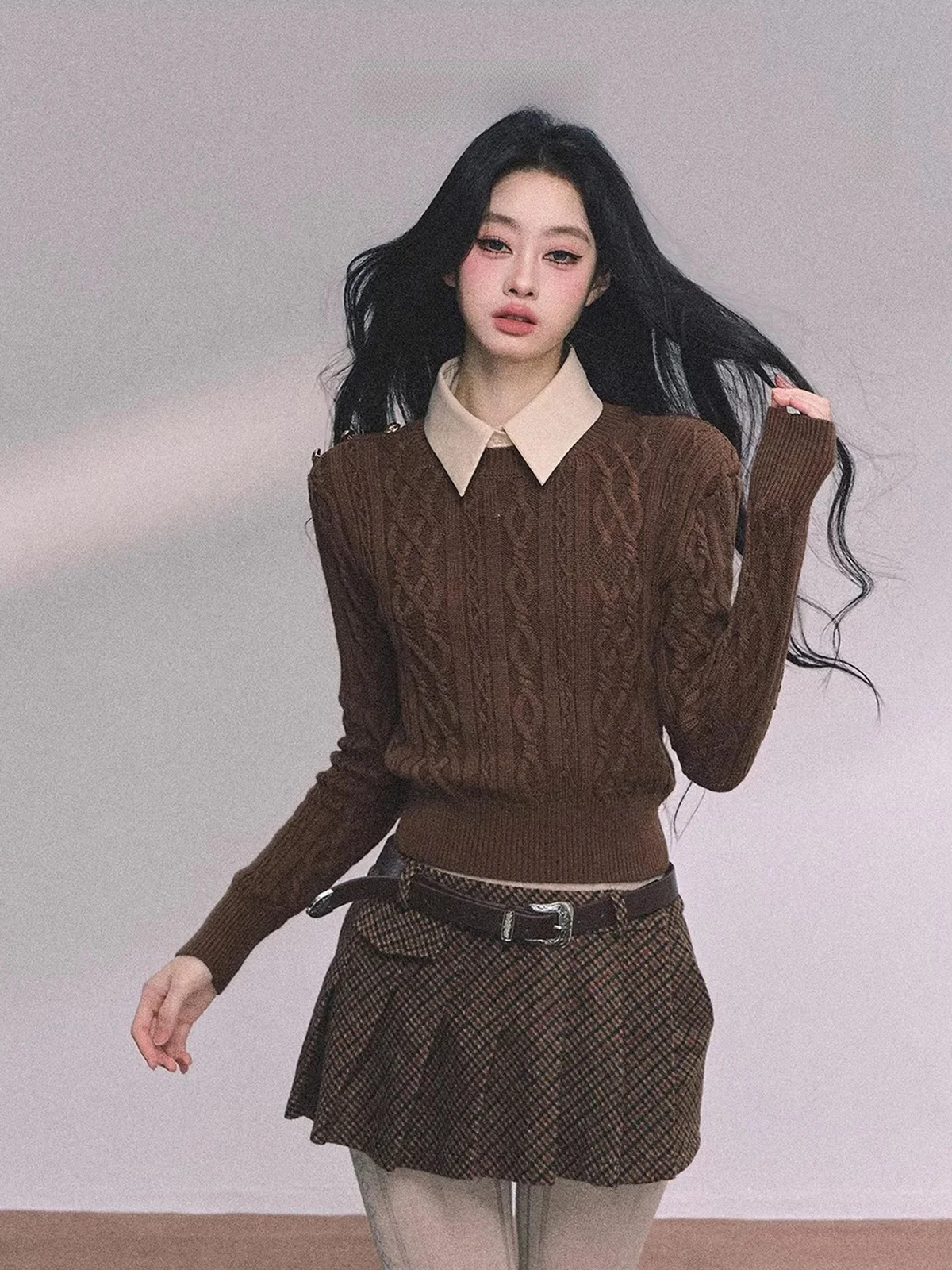 AOMALM Women's American Style Long Sleeve Knitted Sweater Casual Loose Fit Slimming Top Fake Two-Piece Design Cotton Blend
AOMALM Women's American Style Long Sleeve Knitted Sweater Casual Loose Fit Slimming Top Fake Two-Piece Design Cotton Blend