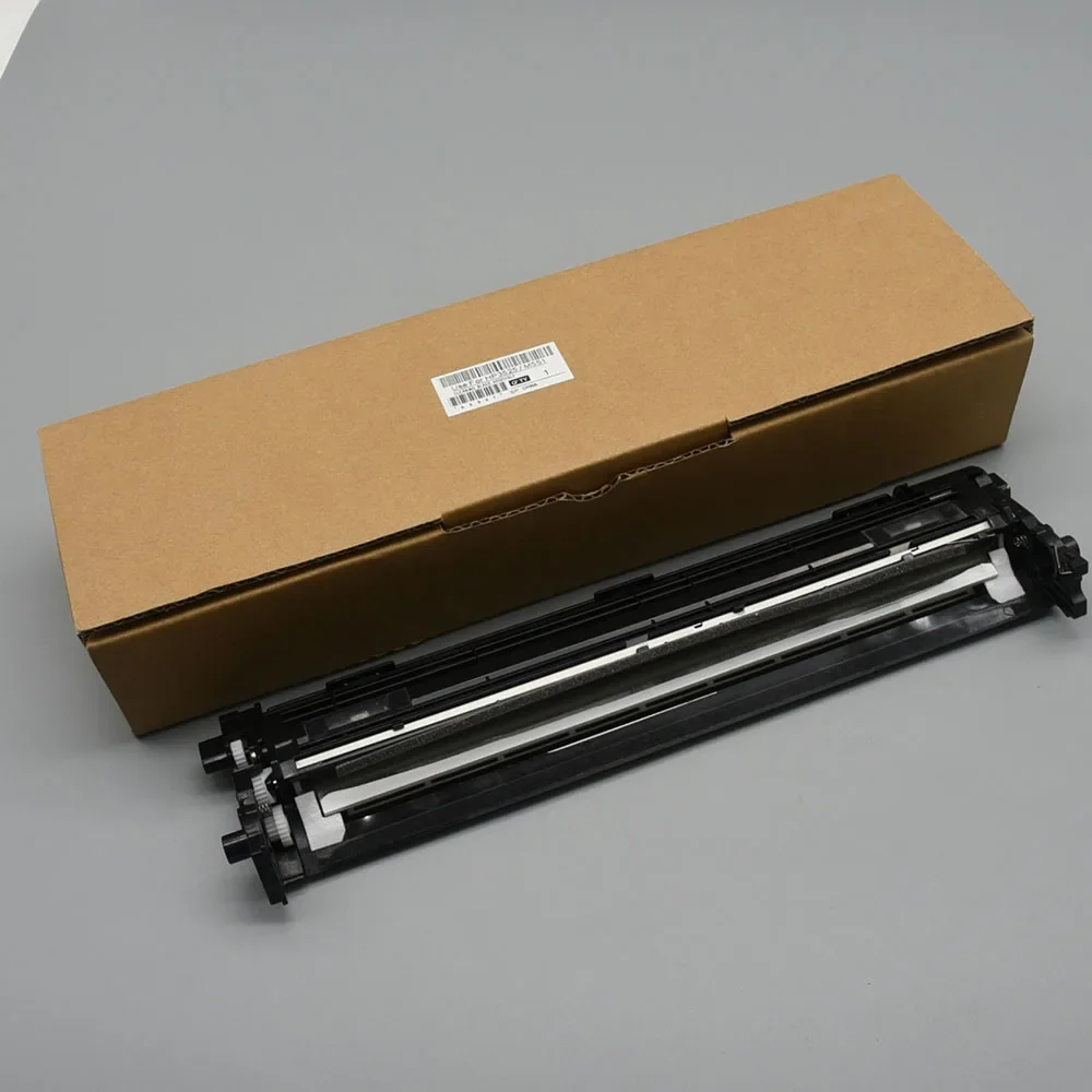 CC468-67927 Transfer Belt Cleaning Blade kit for HP Color CM3530 CP3520 CP3525 500 M551 M575 CM4540 CP4025 CP4525 M680
CC468-67927 Transfer Belt Cleaning Blade kit for HP Color CM3530 CP3520 CP3525 500 M551 M575 CM4540 CP4025 CP4525 M680
