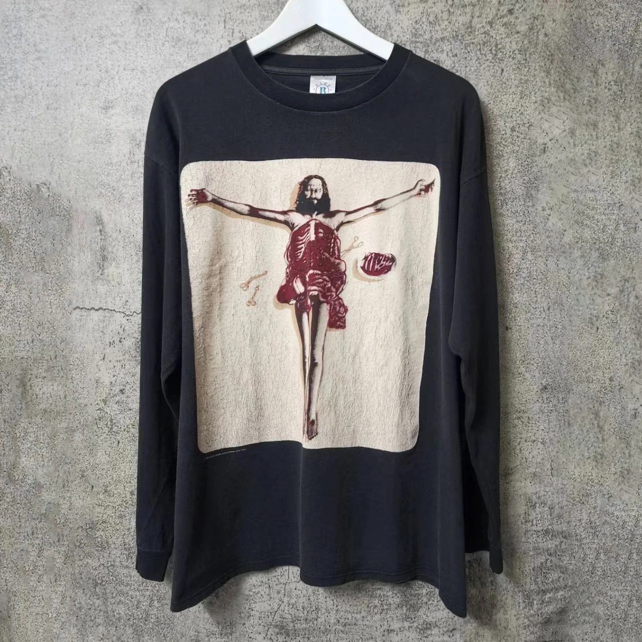 Y2K Retro American Goth Cross Skull Print Long Sleeve T Shirt Cotton Unisex Oversized Streetwear Fall Winter Graphic Couple Top
Y2K Retro American Goth Cross Skull Print Long Sleeve T Shirt Cotton Unisex Oversized Streetwear Fall Winter Graphic Couple Top