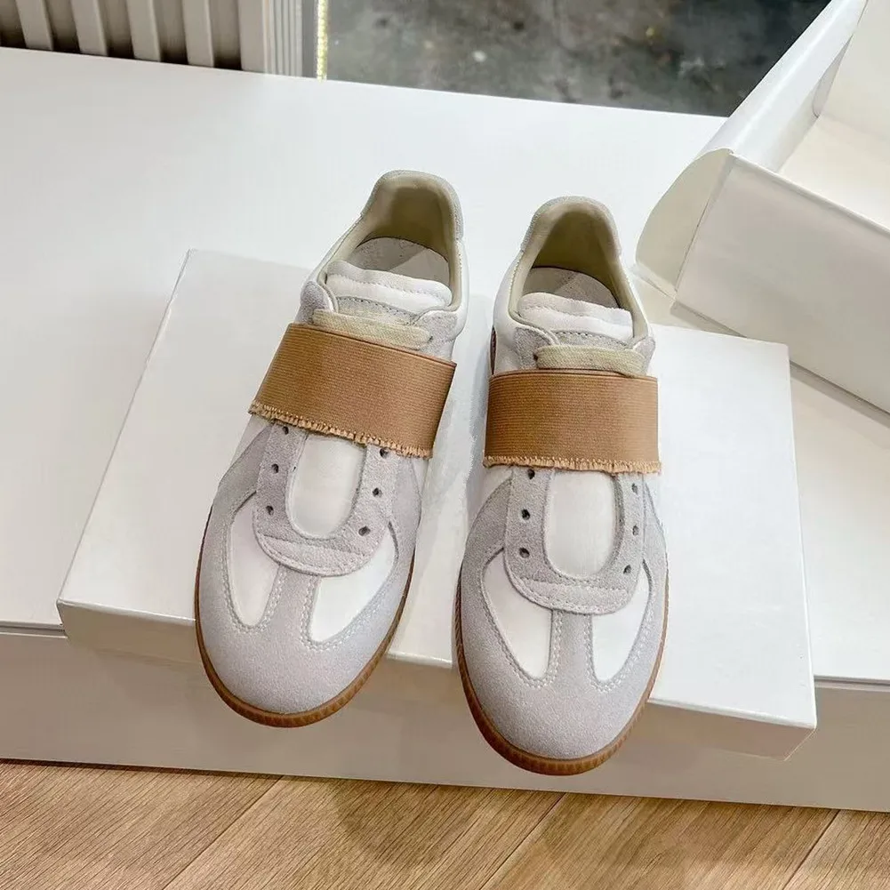 De Xun shoes women's white shoes women's shoes 2025 new spring and autumn flat bottom versatile casual leather men's shoes
De Xun shoes women's white shoes women's shoes 2025 new spring and autumn flat bottom versatile casual leather men's shoes