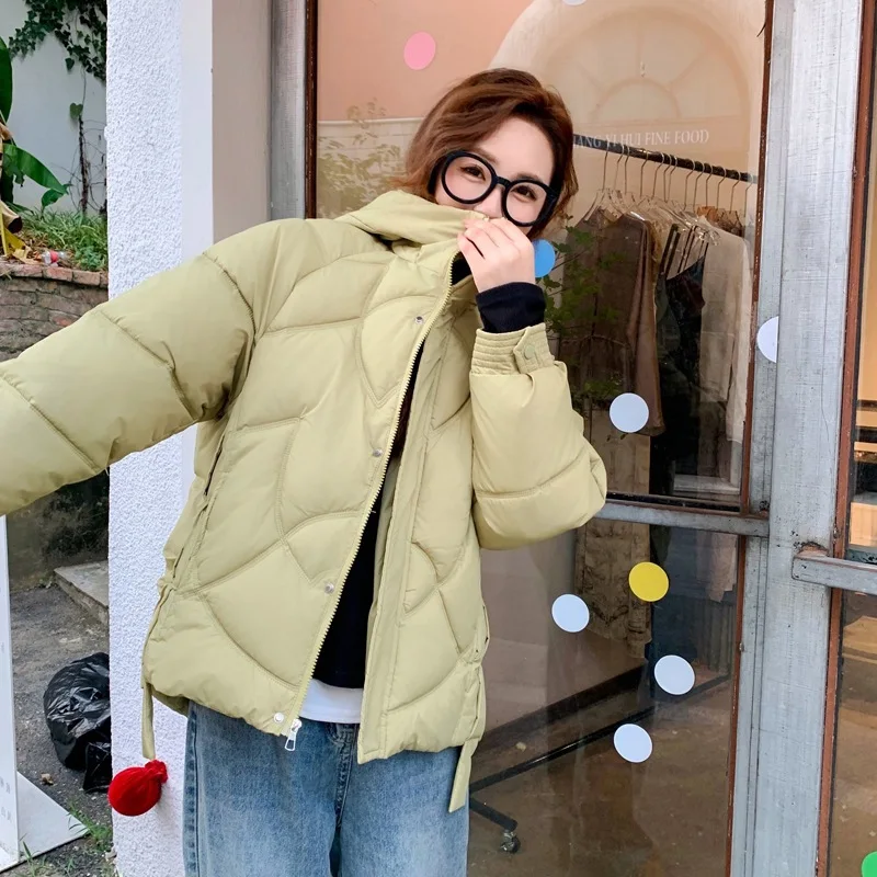 Korean Style Women's Large Size Cotton Jacket Loose Bread Coat Casual Hooded Short Cotton Outerwear for Winter
Korean Style Women's Large Size Cotton Jacket Loose Bread Coat Casual Hooded Short Cotton Outerwear for Winter