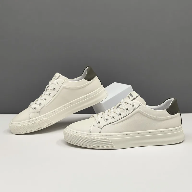 High End Leather Suede Board Men's Sneakers Trendy Breathable Versatile Shoes Men's Light Luxury Soft Soled Casual Shoes Loafers
High End Leather Suede Board Men's Sneakers Trendy Breathable Versatile Shoes Men's Light Luxury Soft Soled Casual Shoes Loafers