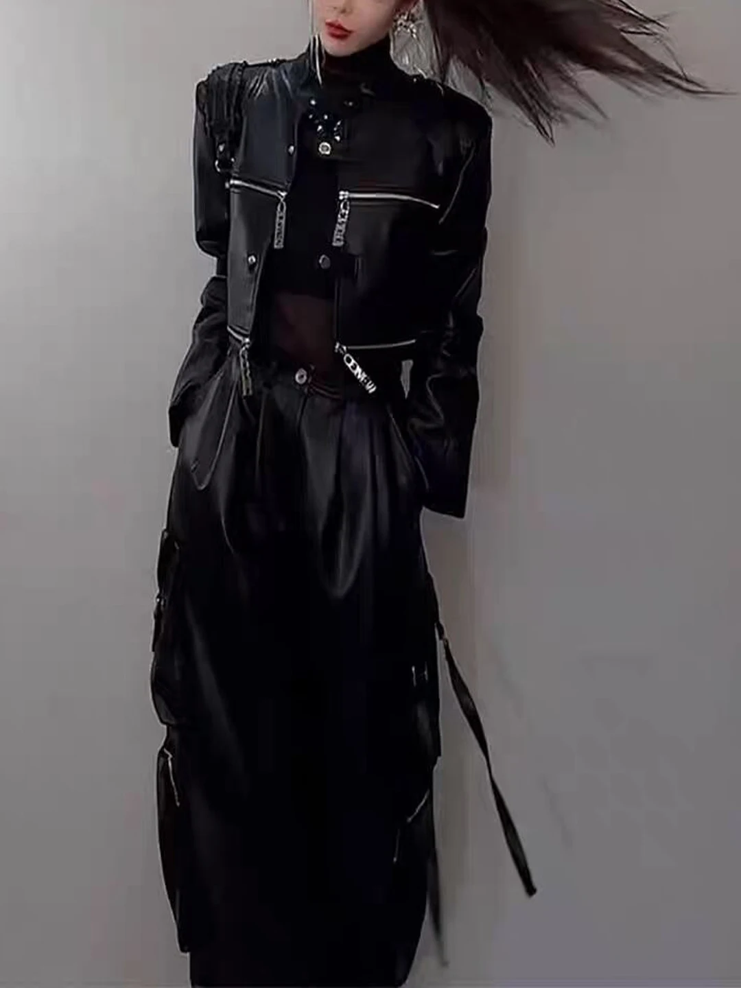 Spring 2026 Metal Zipper Design oulder Pad Stand Collar ort Jaet Women's Faion Trendy Outerwear Casual Commute Sle ...
Spring 2026 Metal Zipper Design oulder Pad Stand Collar ort Jaet Women's Faion Trendy Outerwear Casual Commute Sle ...