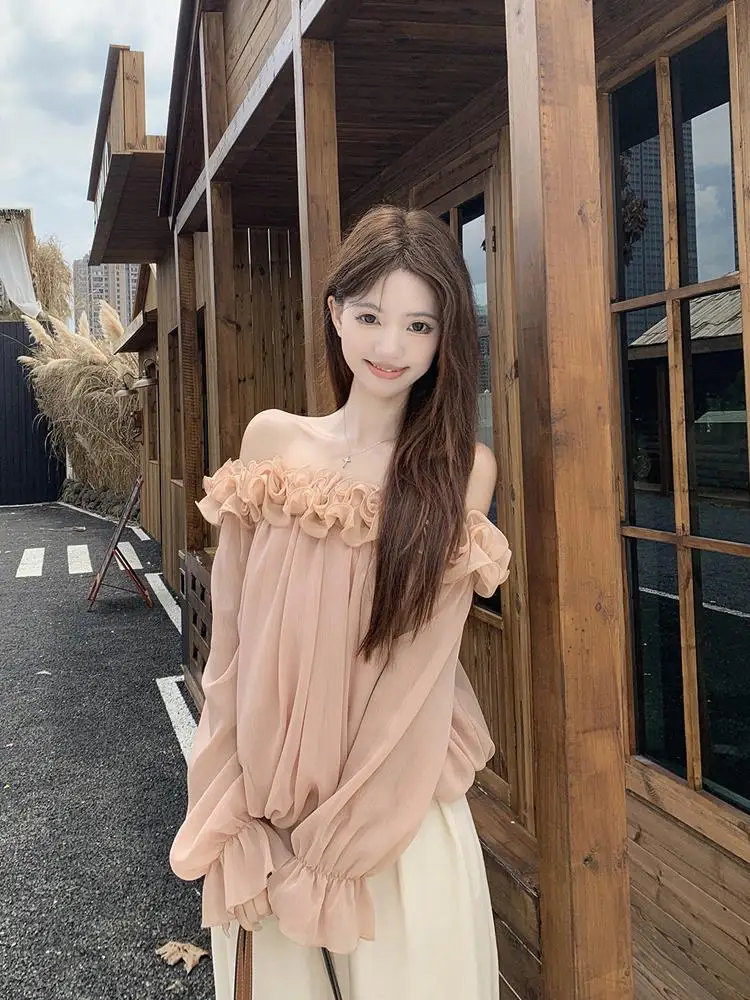 Новинка осени 2025: Женский шифоновый топ с открытыми плечами и длинными рукавами, с 3D-цветами, свободного кроя, имитация двухслойности
Новинка осени 2025: Женский шифоновый топ с открытыми плечами и длинными рукавами, с 3D-цветами, свободного кроя, имитация двухслойности