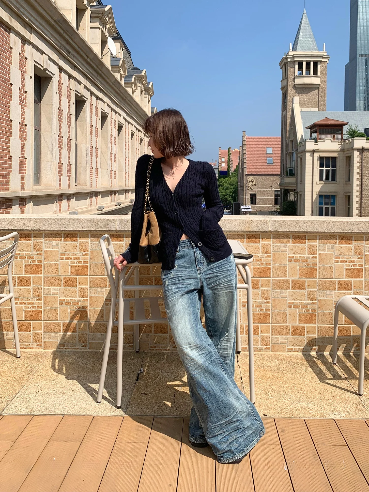 Женский приталенный вязаный кардиган с V-образным вырезом, осенне-зимний, с длинными рукавами, однотонный, для повседневной носки
Женский приталенный вязаный кардиган с V-образным вырезом, осенне-зимний, с длинными рукавами, однотонный, для повседневной носки