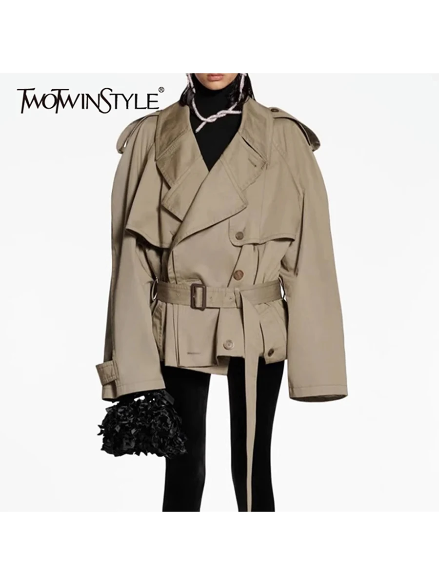 TWOTWINSTYLE однотонные свободные базовые Тренчи на пуговицах для женщин с лацканами и длинными рукавами в стиле пэчворк на шнуровке женские модные новые 
TWOTWINSTYLE однотонные свободные базовые Тренчи на пуговицах для женщин с лацканами и длинными рукавами в стиле пэчворк на шнуровке женские модные новые