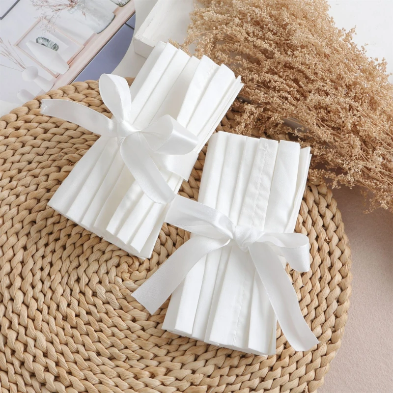 1Pair Women Pleated Detachable Fake Sleeves Spring Autumn Sweater Decorative Sleeves Lace Ruffles Elbow Sleeve Cuff False Cuff
1Pair Women Pleated Detachable Fake Sleeves Spring Autumn Sweater Decorative Sleeves Lace Ruffles Elbow Sleeve Cuff False Cuff