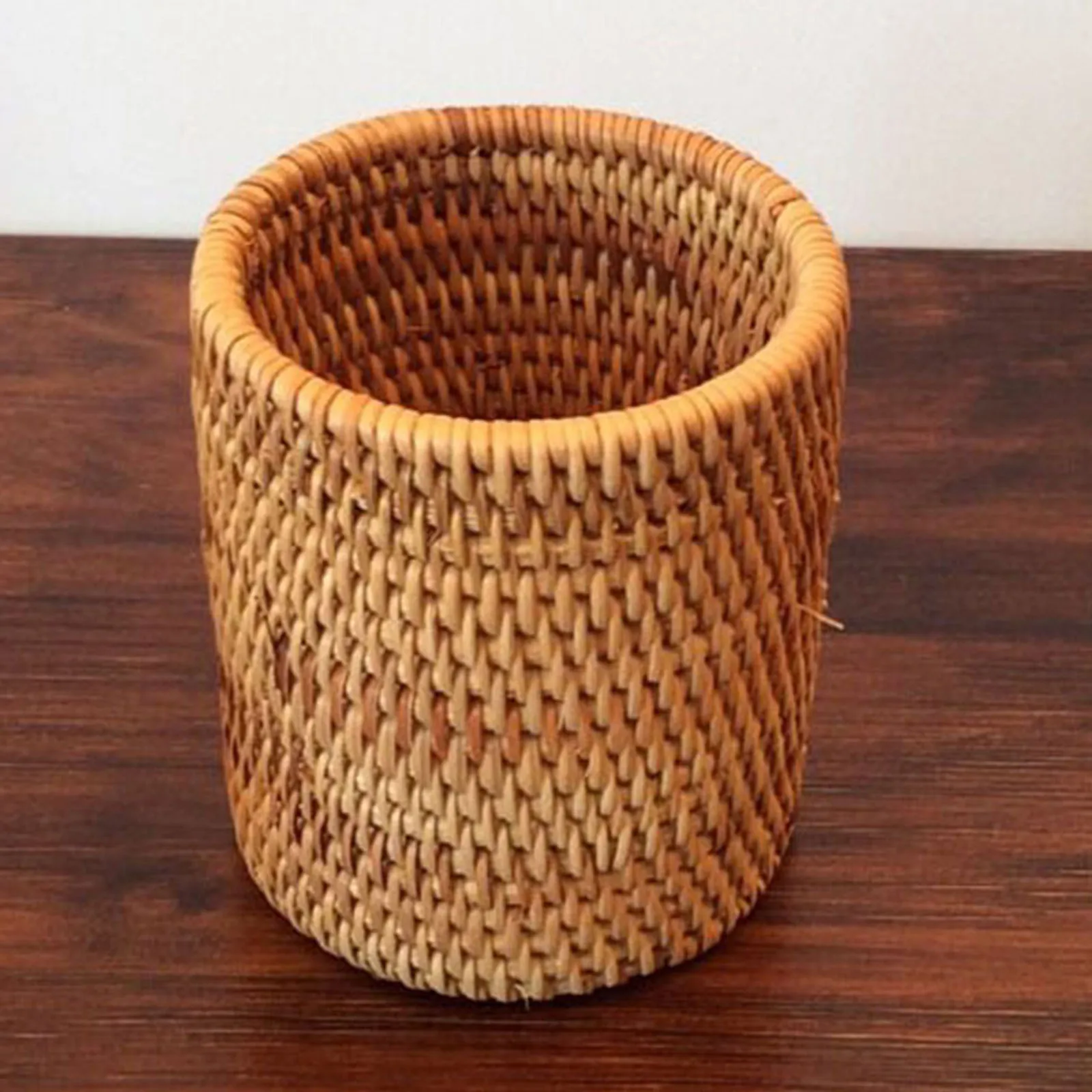1Pcs Rattan Tea Set Canister Creative Cylindrical Holder for Tea Ceremony Accessories Multi Purpose Woven Basket Home Wedding
1Pcs Rattan Tea Set Canister Creative Cylindrical Holder for Tea Ceremony Accessories Multi Purpose Woven Basket Home Wedding