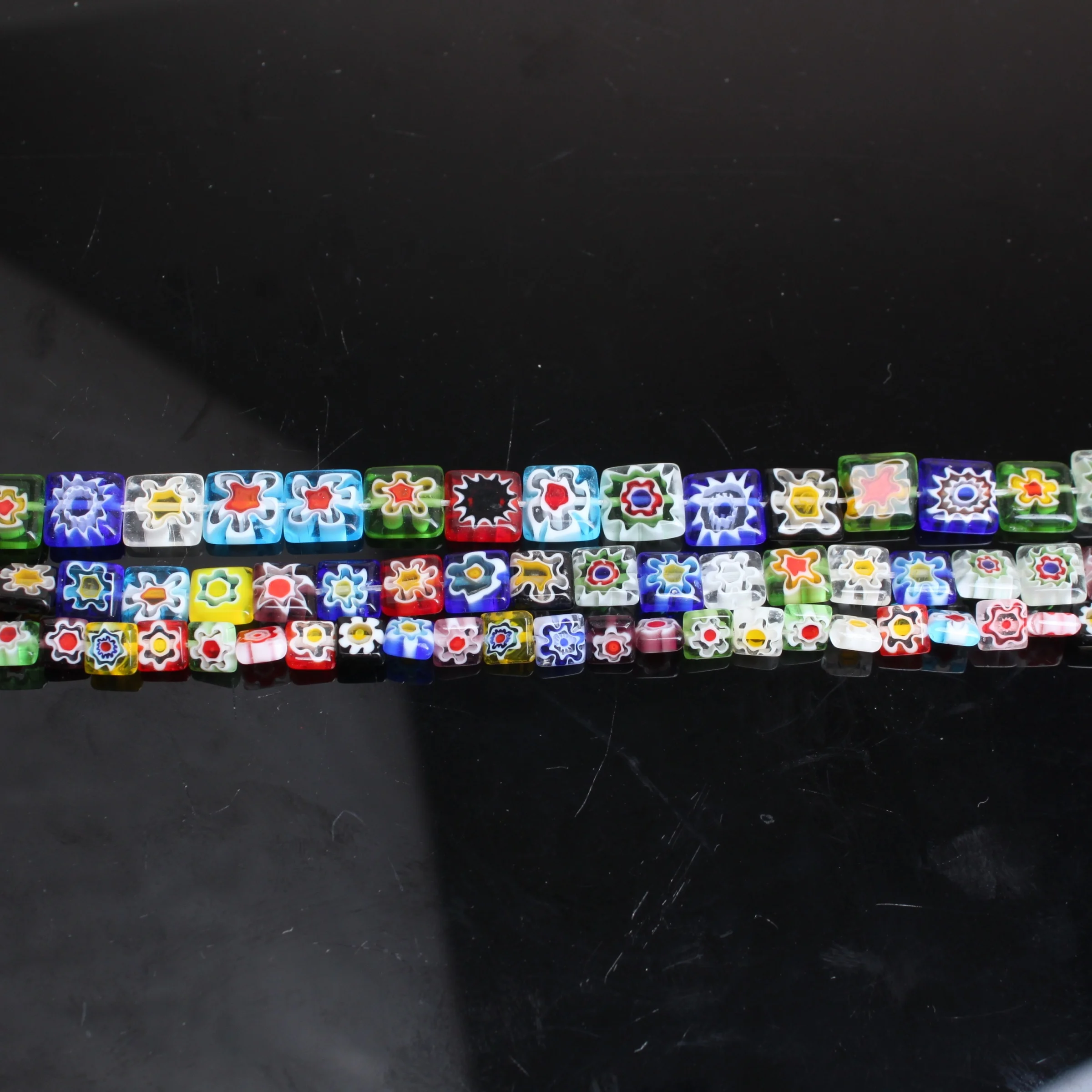 Liuli Flower Language Square Bead Thousand Flower Glass Bead DIY Jewelry Jewelry Bracelet Necklace Handmade Material Bracelet 
Liuli Flower Language Square Bead Thousand Flower Glass Bead DIY Jewelry Jewelry Bracelet Necklace Handmade Material Bracelet