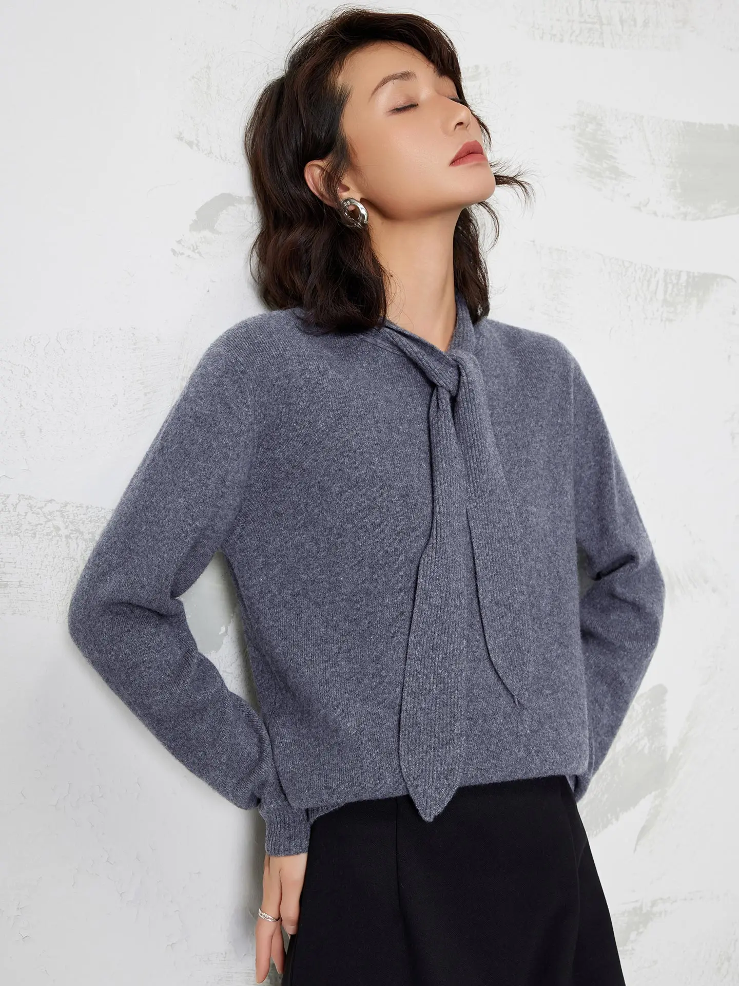 Элегантный модный женский свитер из 100% мериносовой шерсти, новый осенне-зимний трикотаж, женский пуловер, шарф, блузка, одежда с длинными рукавами, топы
Элегантный модный женский свитер из 100% мериносовой шерсти, новый осенне-зимний трикотаж, женский пуловер, шарф, блузка, одежда с длинными рукавами, топы